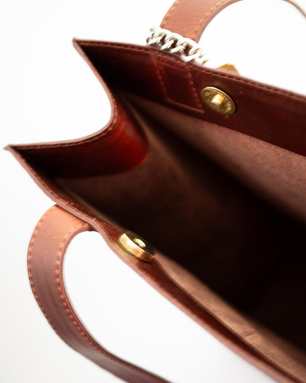 Emma Corazón Tumbaga Burgundy