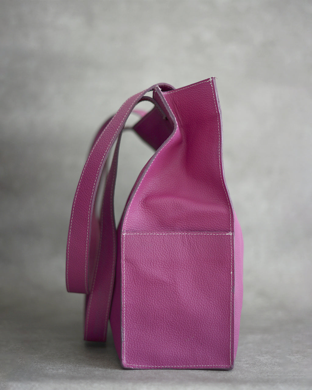 Shopper Emma Bugambilia