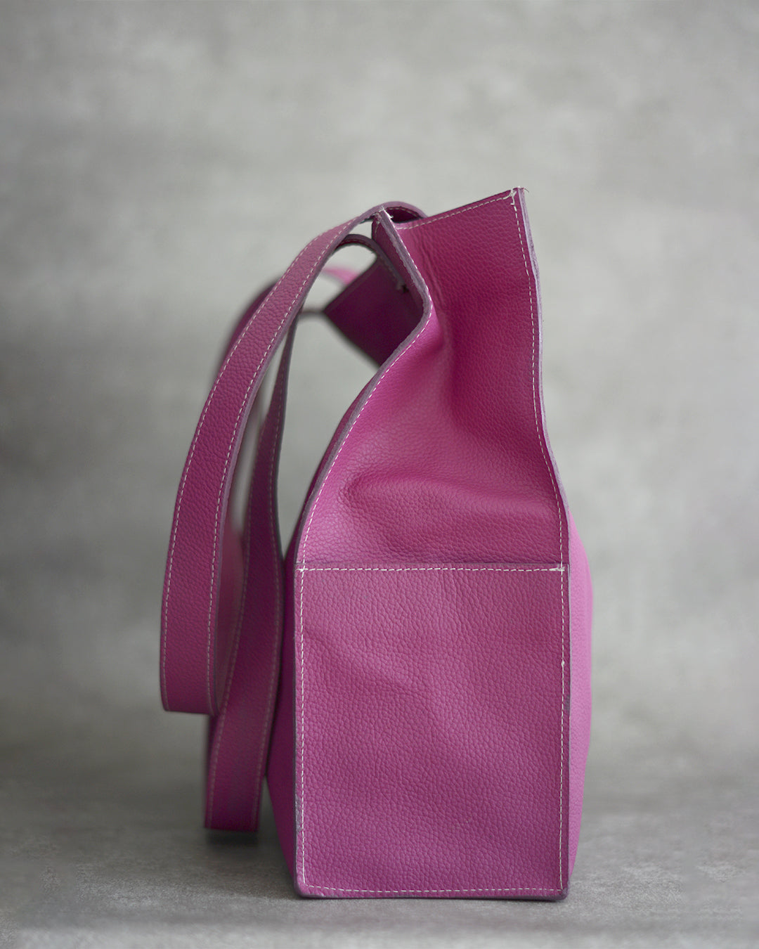 Shopper Emma Bugambilia